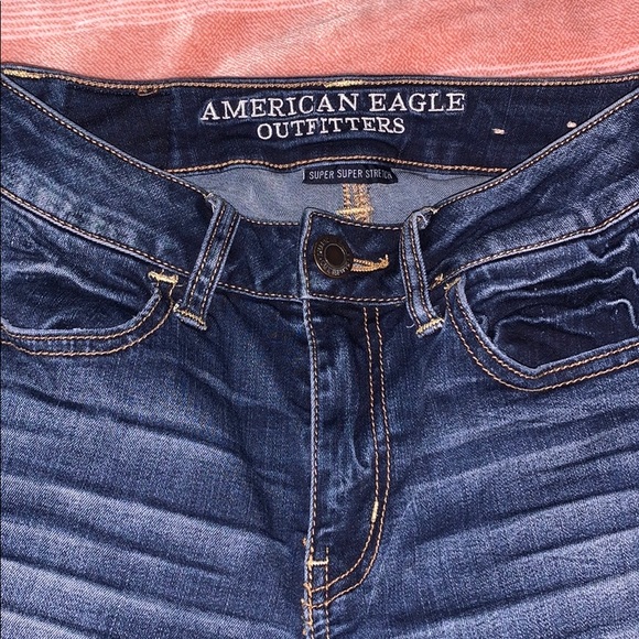 American Eagle Blue Jeans - Picture 4 of 5
